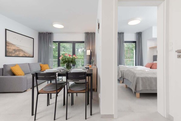 1 chambre, bureau, fer et planche à repasser, Wi-Fi