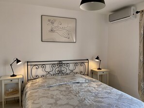 1 Schlafzimmer, Bügeleisen/Bügelbrett, kostenloses WLAN, Bettwäsche