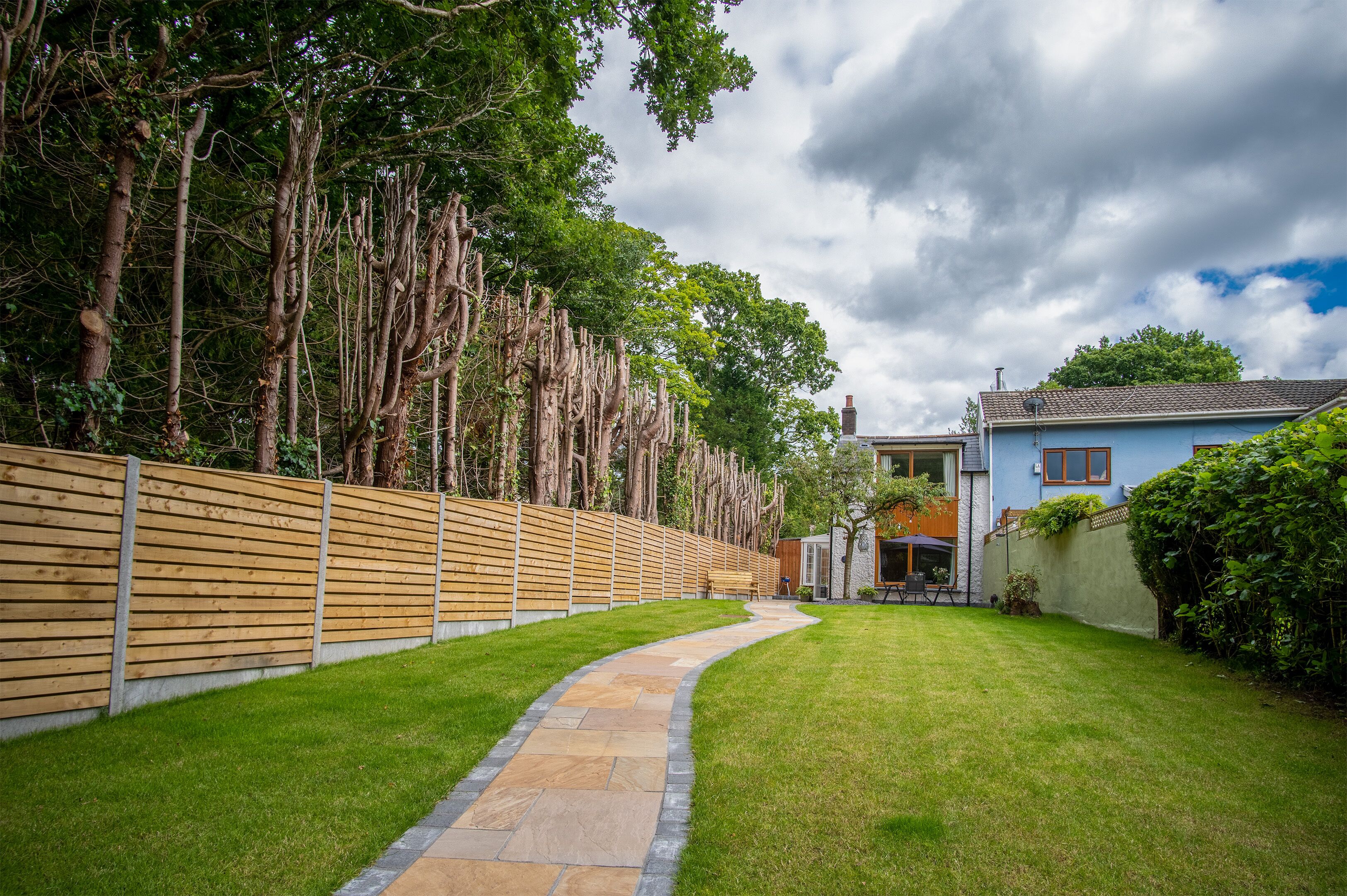 ด้านหน้าที่พัก