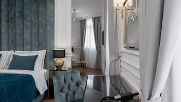 King Suite with Sun deck & Jacuzzi | Khu phòng khách | TV màn hình phẳng 40-inch có truyền hình vệ tinh, TV