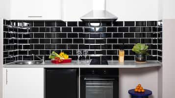 Tủ lạnh, lò vi sóng, lò nướng, bếp nấu