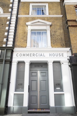 Front of property - Bob W London Spitalfields (London)
