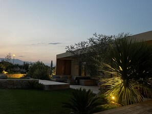 Terrace/patio - New villa in st. Cyprien, walking distance from the beach (Lecci)