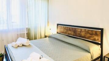 1 bedroom, iron/ironing board, free WiFi, bed sheets