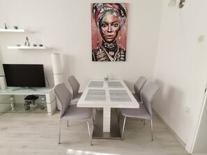 Departamento, 2 camas Queen size | Cocina privada | Refrigerador, microondas, horno y lavavajillas 