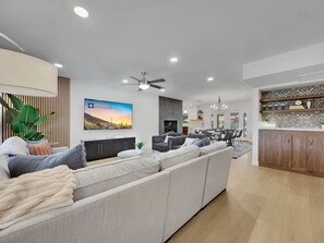 Tv, pejs, musikbibliotek, videobibliotek