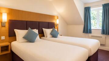 Standard Twin Room | Free WiFi
