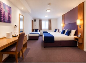 Family Room | Free WiFi - Middleton Inn, Manchester (Manchester)