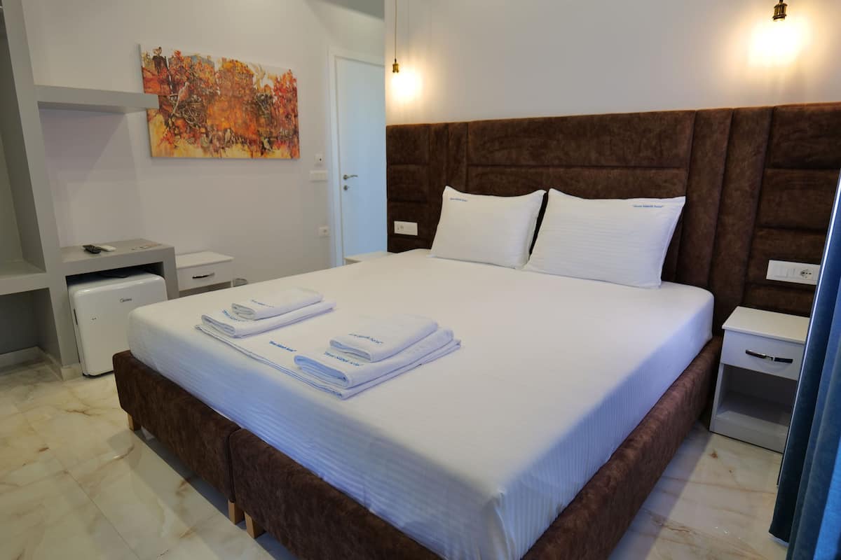1 chambre, accès au Wi-Fi (inclus), literie fournie