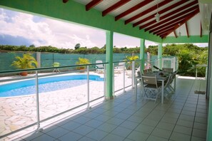 Piscina externa