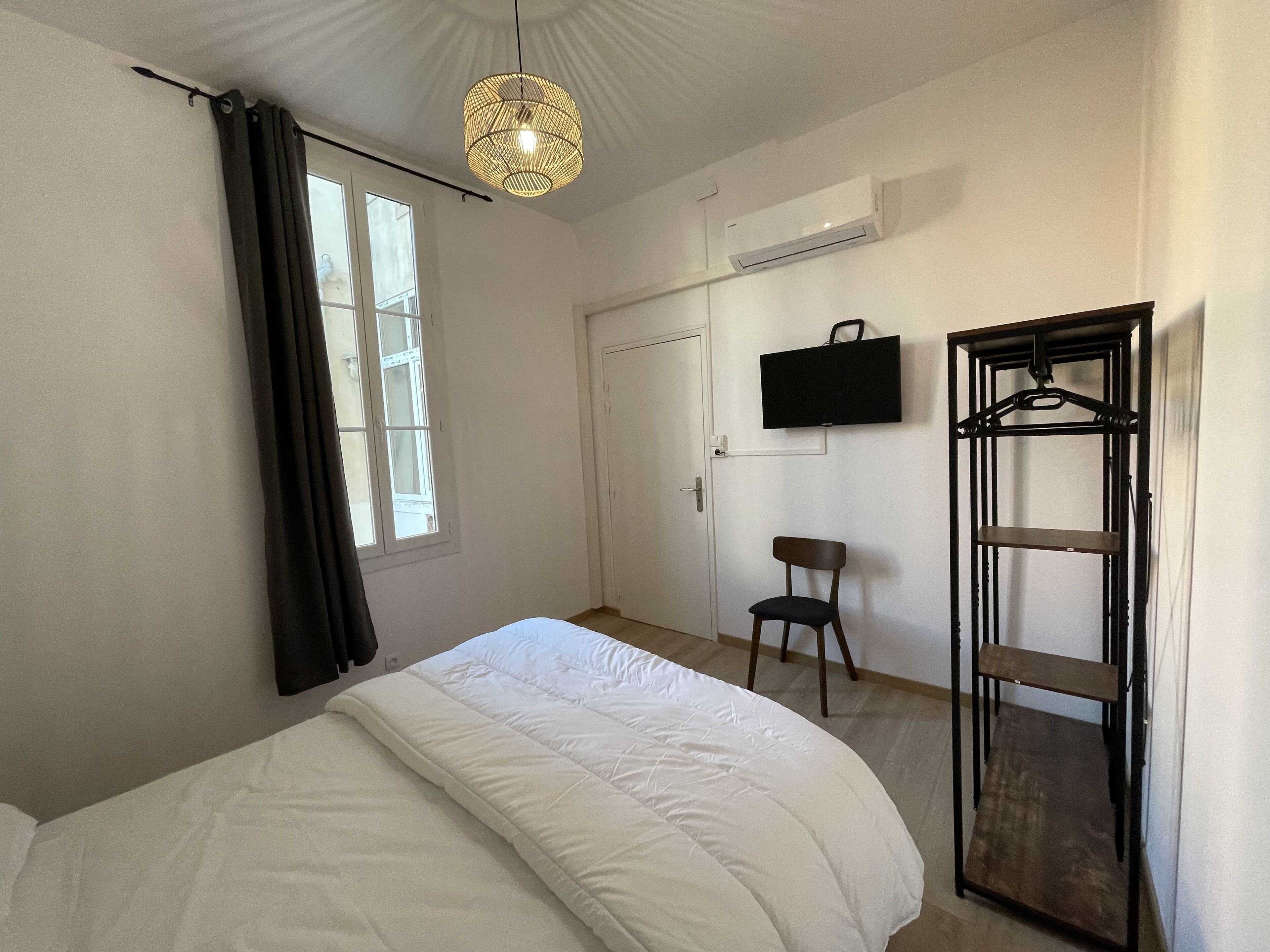 2 bedrooms, WiFi, bed sheets