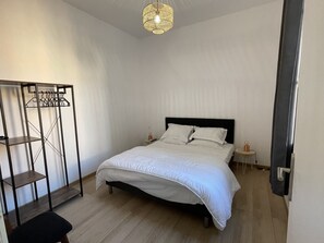 2 bedrooms, WiFi, bed sheets