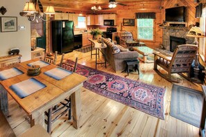 TV, lareira, DVD player