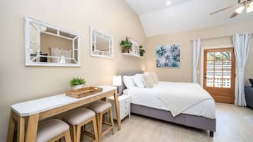 Iron/ironing board, WiFi, bed sheets