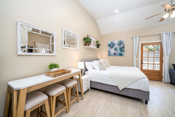 Iron/ironing board, WiFi, bed sheets