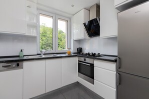 Astianpesukone, keittoastiat/astiat/ruokailuvälineet