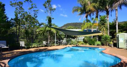 Valley Vista - Three bedroom villa located on golf course with amazing views!
