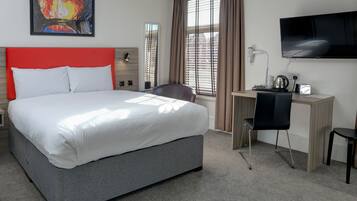 Schreibtisch, kostenloses WLAN, Bettwäsche