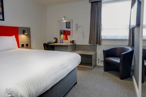 Superior Double Room | Desk, free WiFi, bed sheets - Connaught Hotel (Wolverhampton)
