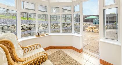 3 bedroom accommodation in Cerrigydrudion