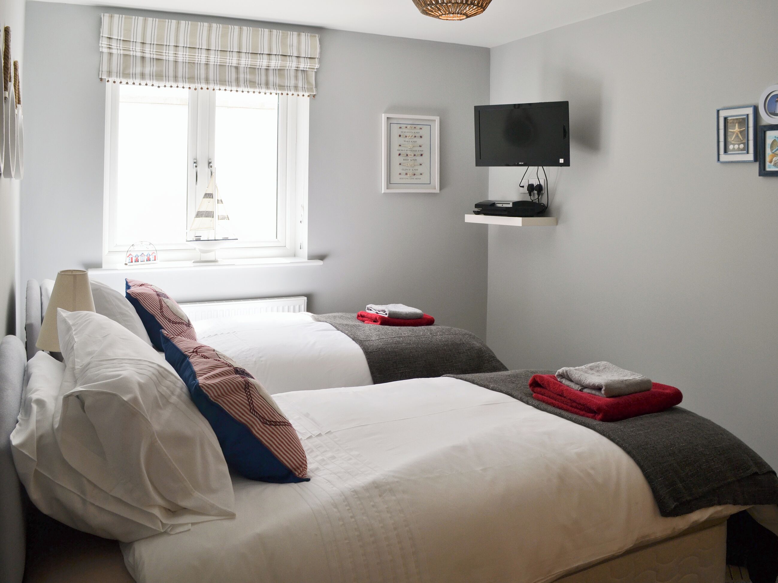 3 chambres, accès au Wi-Fi (inclus), literie fournie