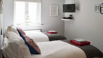3 chambres, accès au Wi-Fi (inclus), literie fournie