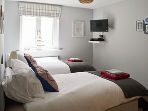 3 chambres, accès au Wi-Fi (inclus), literie fournie