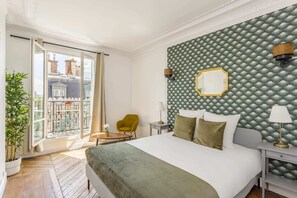 4 Schlafzimmer, Schreibtisch, Bügeleisen/Bügelbrett, Reisekinderbett