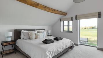 3 bedrooms, free WiFi, bed sheets