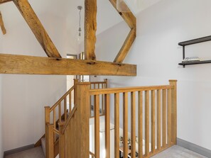 Interior - The Maddocks - UK36311 (Whitchurch)