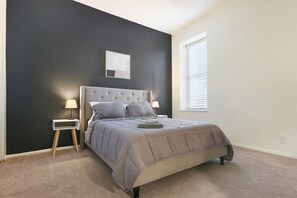 5 bedrooms, desk, iron/ironing board, WiFi