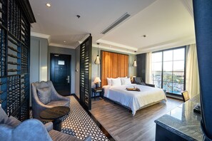 尊爵雙人房 | 高級寢具、羽絨被、記憶床墊、客房內保險箱