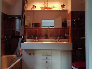 Ensemble baignoire-douche