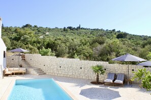 Piscine extérieure