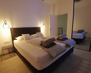 6 chambres, fer et planche Ă repasser, accĂšs au Wi-Fi (inclus)