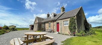 Pine Cottage - UK38990