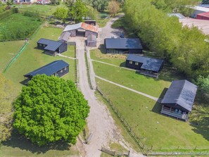 Exterior - A perfect base for a couples or families looking for an adventure. (Blacknest, near Alton)