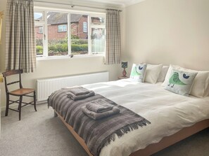 2 عدّة غرف نوم وواي فاي مجانًا وملاءات أسرّة