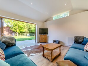 TV - Red Brick Barn - UK39916 (Burton Pedwardine, near Sleaford)