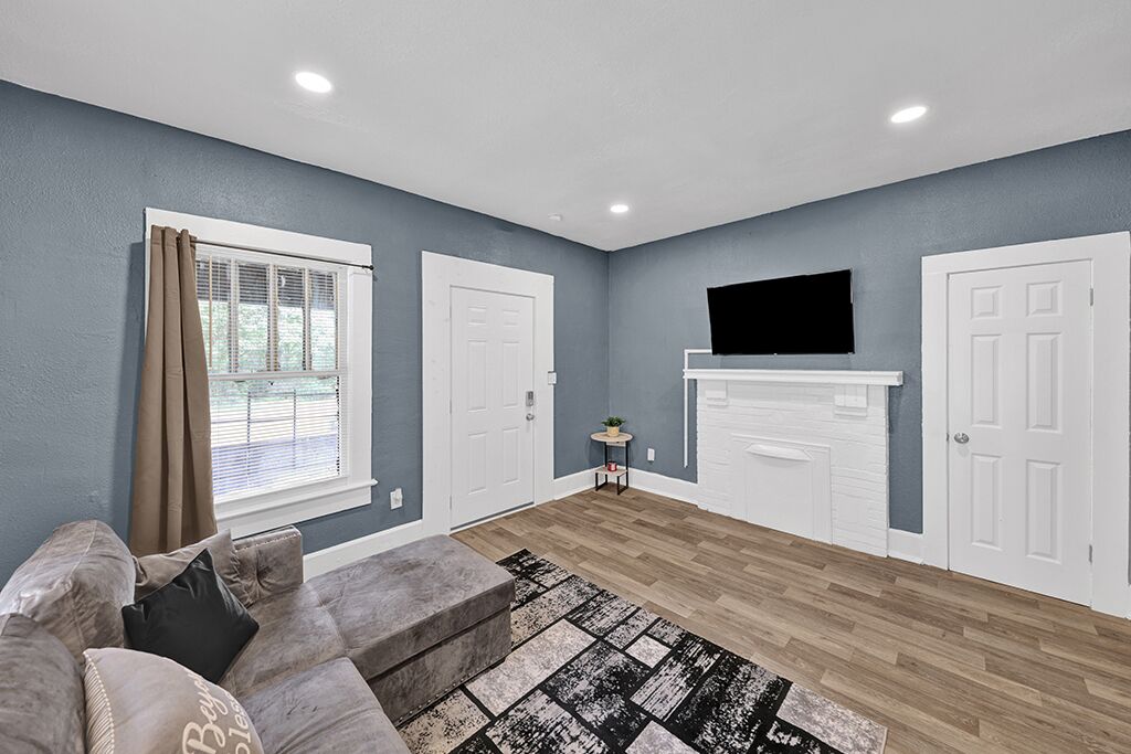 Quite Safe 1 Bedroom Home mins away from Airport close to downtown BHam/UAB