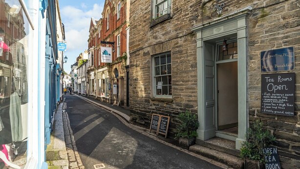 Unclassified image, 1 of 23, button - 2 bedroom accommodation in Fowey (Fowey)