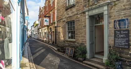 2 bedroom accommodation in Fowey