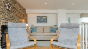 Unclassified image, 5 of 23, button - 2 bedroom accommodation in Fowey (Fowey)