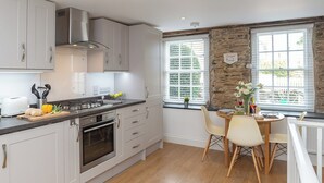 Unclassified image, 2 of 23, button - 2 bedroom accommodation in Fowey (Fowey)