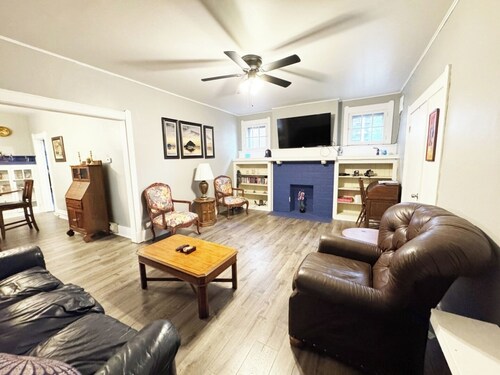 Gem in Historic Point Breeze