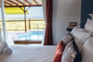 1 chambre, fer et planche à repasser, accès Internet, draps fournis