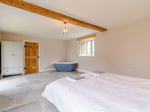 5 chambres, Wi-Fi gratuit, draps fournis