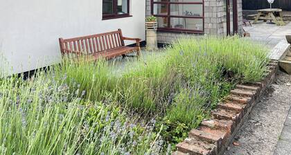 Long Acres Farm- Crab Cottage