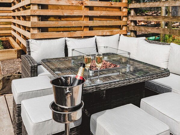 Property grounds - An ideal cottage for friends and family to enjoy a relaxing break. (Dalry, near Skelmorlie)