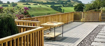 Detached cottage set with lovely views over surrounding farmland.